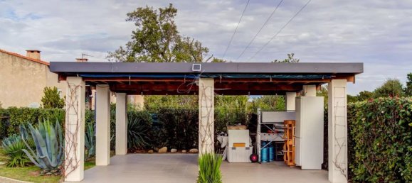 4 Schlafzimmer Villa in Solaro, France, Nr. 84435 11