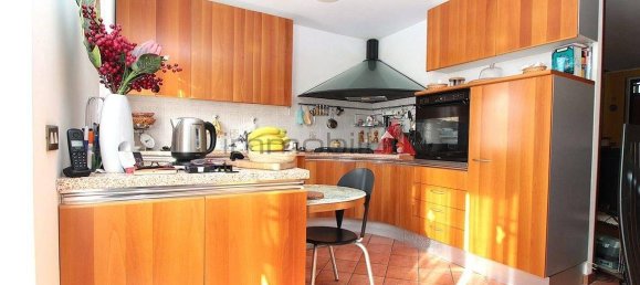 3 غرف نوم فيلا في Roncello, Italy رقم 15642 9