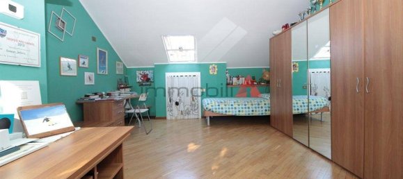 3 غرف نوم فيلا في Roncello, Italy رقم 15642 33