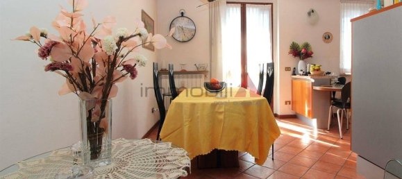 3 غرف نوم فيلا في Roncello, Italy رقم 15642 10