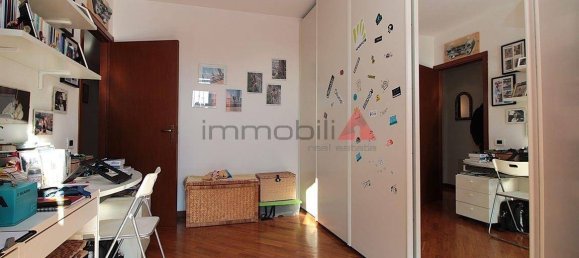 3 غرف نوم فيلا في Roncello, Italy رقم 15642 31