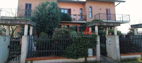 3 غرف نوم فيلا في Roncello, Italy رقم 15642 39