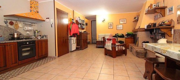 3 غرف نوم فيلا في Roncello, Italy رقم 15642 20