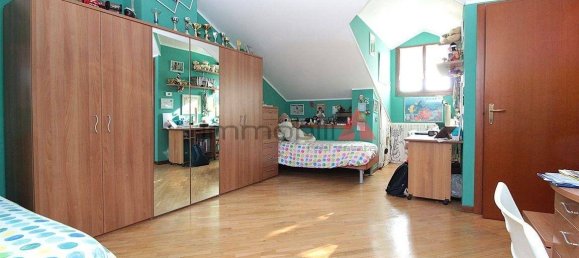 3 غرف نوم فيلا في Roncello, Italy رقم 15642 32