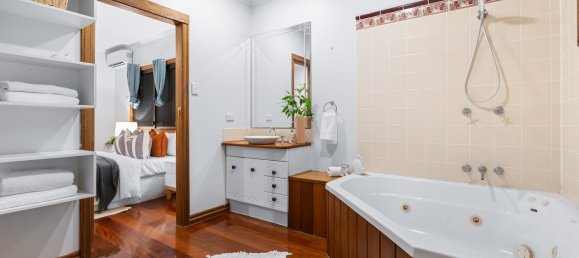 4 bedrooms House in Kamerunga, Australia No. 131 8