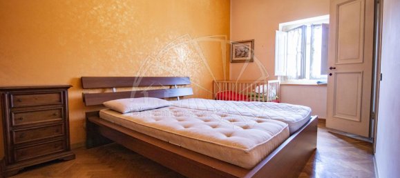 Casa de 5 habitaciónes en Prato, Italy No. 68820 30