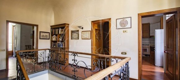 Casa de 5 habitaciónes en Prato, Italy No. 68820 38