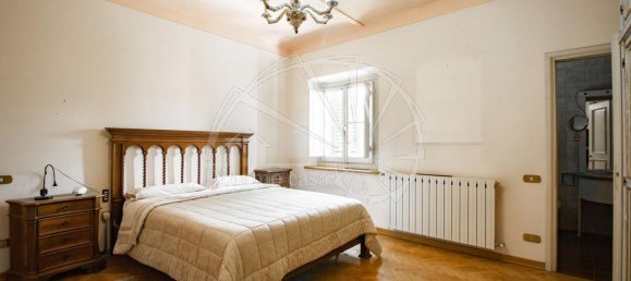 Casa de 5 habitaciónes en Prato, Italy No. 68820 13