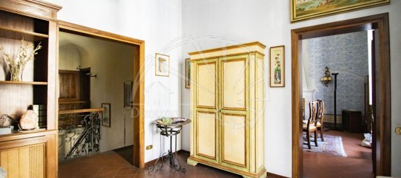 Casa de 5 habitaciónes en Prato, Italy No. 68820 10