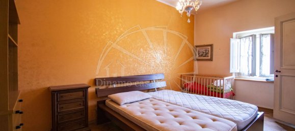 Casa de 5 habitaciónes en Prato, Italy No. 68820 16