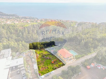 Земельный участок 10000м² в Кальета, Португалия № 92646