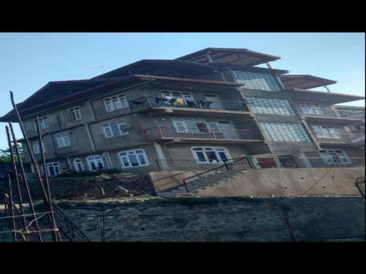 4 bedrooms House in Shimla, India No. 26100