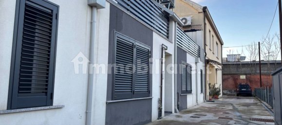 3 bedrooms Apartment in Bologna, Italy No. 131754 5