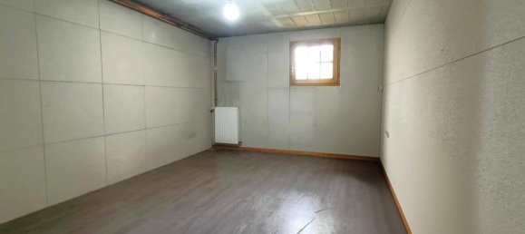 Casa de 3 dormitorios en Sainte-Maure, France No. 243456 12