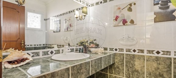 3 bedrooms House in Canico, Portugal No. 22098 4