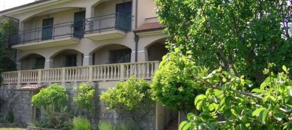 7 rooms Villa in Villanova d'Albenga, Italy No. 108224 2