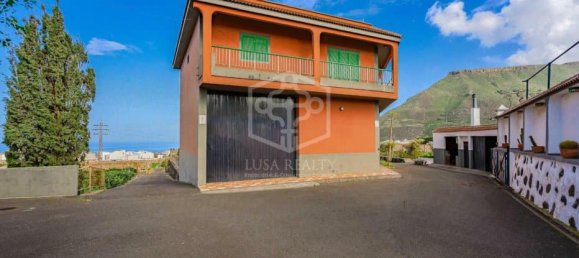 4 غرف نوم فيلا في San Cristobal de La Laguna, Spain رقم 16369 15