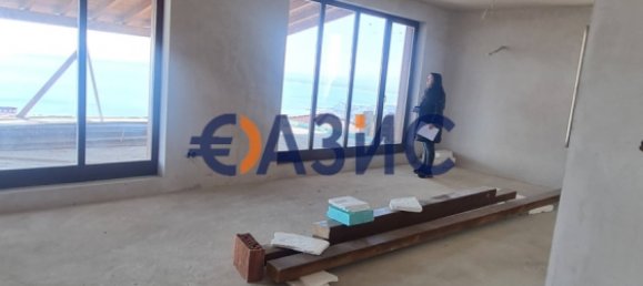 Дом с 4 спальнями в Свети-Влас, Болгария № 1004 8