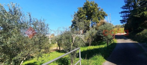 Дом с 5 комнатами в Монте Сан Джованни Кампано, Италия № 178129 14