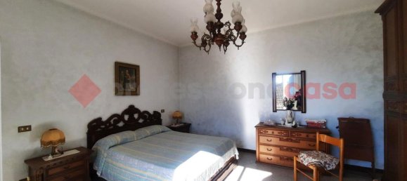 Дом с 5 комнатами в Монте Сан Джованни Кампано, Италия № 178129 2