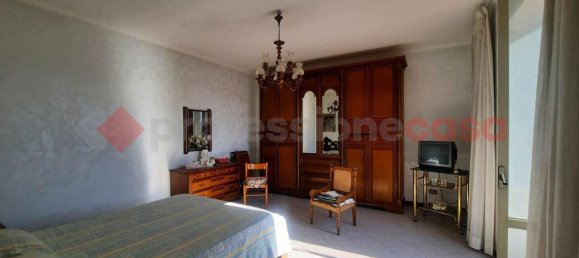 Дом с 5 комнатами в Монте Сан Джованни Кампано, Италия № 178129 20