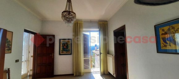 Дом с 5 комнатами в Монте Сан Джованни Кампано, Италия № 178129 16