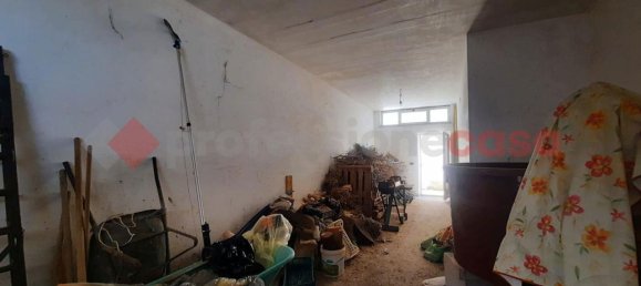 Дом с 5 комнатами в Монте Сан Джованни Кампано, Италия № 178129 15