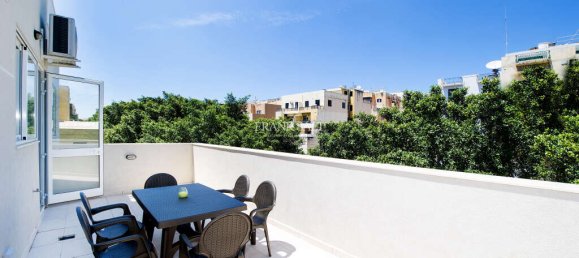 3 غرف نوم فيلا في Birkirkara, Malta رقم 8847 16