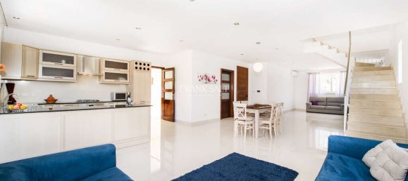 3 غرف نوم فيلا في Birkirkara, Malta رقم 8847 6