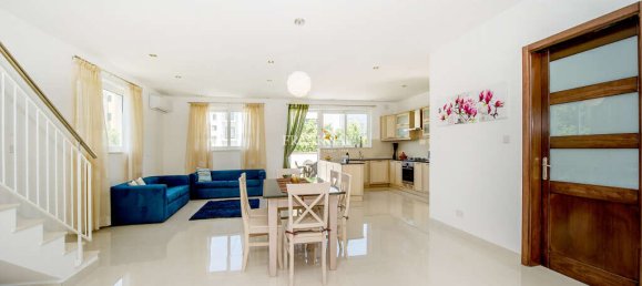 3 غرف نوم فيلا في Birkirkara, Malta رقم 8847 4