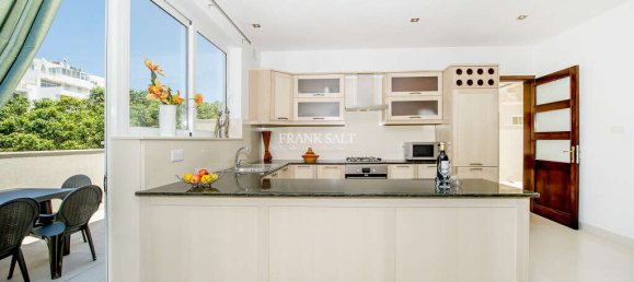 3 غرف نوم فيلا في Birkirkara, Malta رقم 8847 18