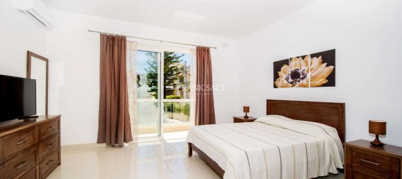 3 غرف نوم فيلا في Birkirkara, Malta رقم 8847 8