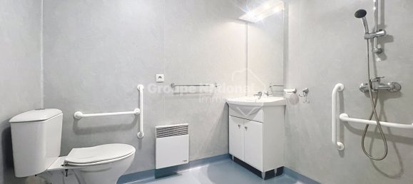 Estudio en Lyon, France No. 347747 8