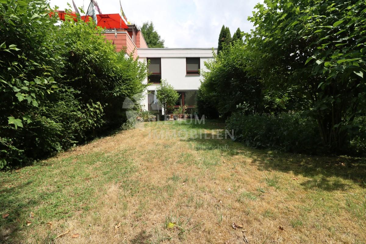 3 bedrooms Townhouse in Heilbronn, Germany No. 301047