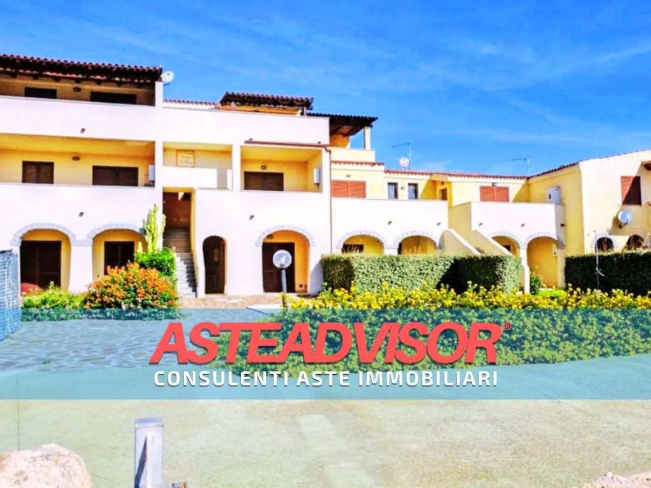 20 rooms Apartment in Loiri Porto San Paolo, Italy No. 286216