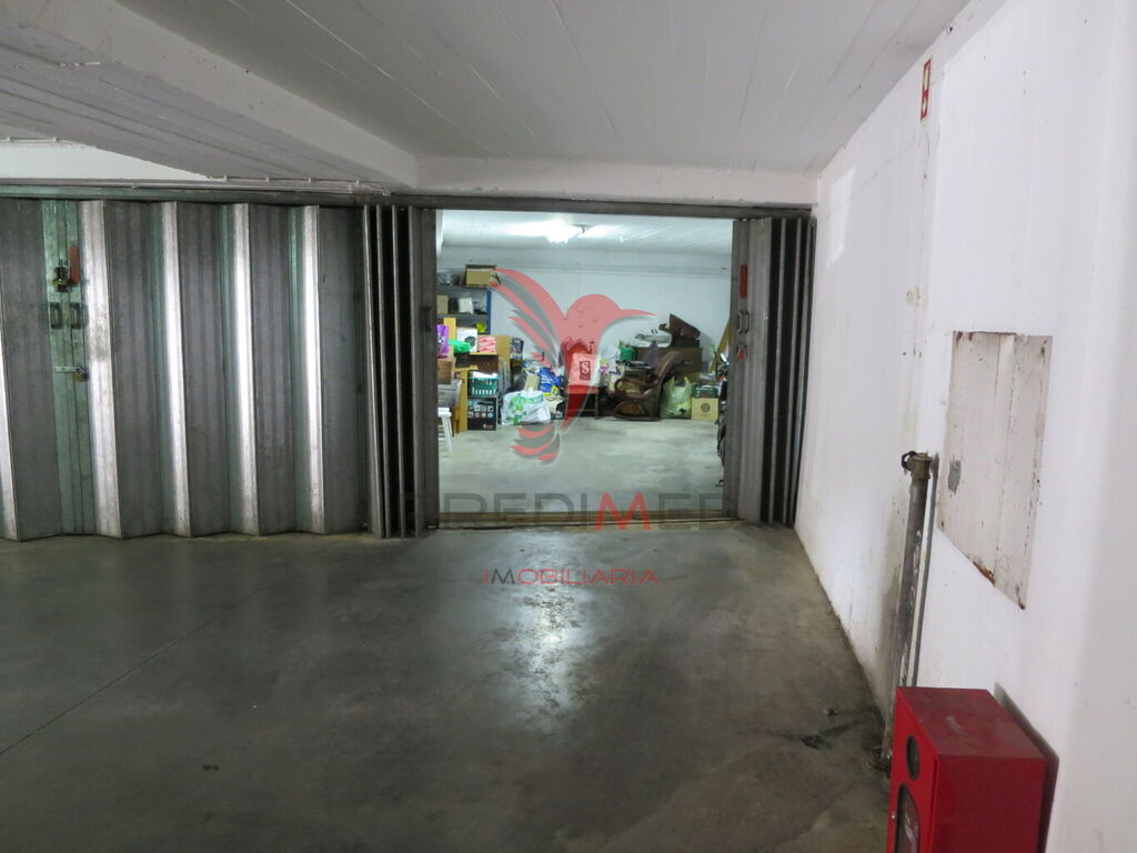  مرآب في Sintra, Portugal 30متر مربع رقم 84030