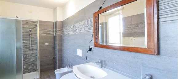 5-salle Maison à Carugo, Italy No. 5091 34