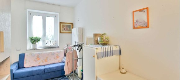 5-salle Maison à Carugo, Italy No. 5091 10