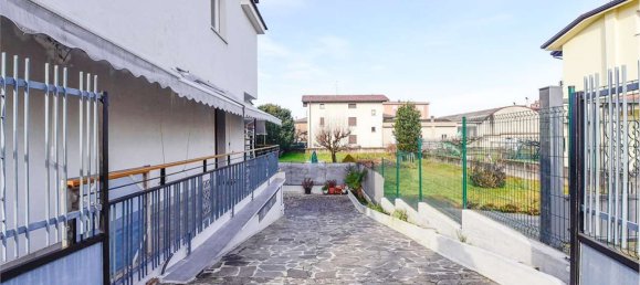 5-salle Maison à Carugo, Italy No. 5091 38