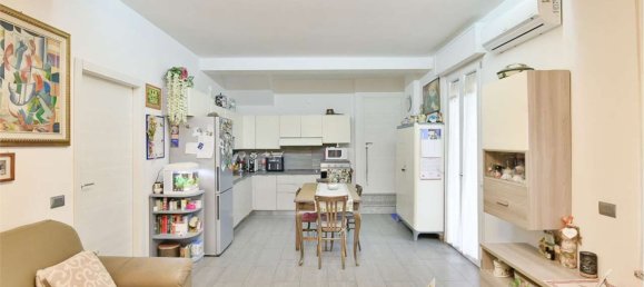 5-salle Maison à Carugo, Italy No. 5091 2