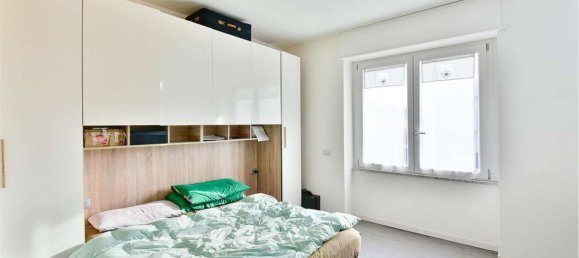 5-salle Maison à Carugo, Italy No. 5091 33