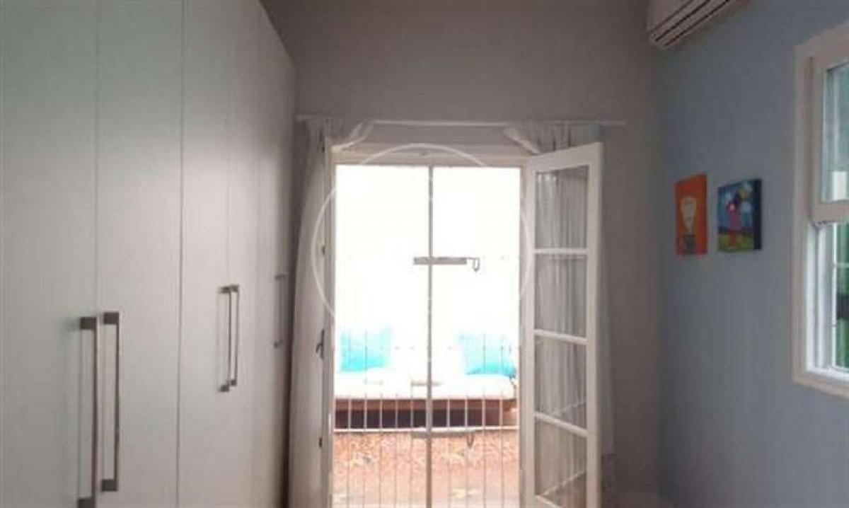 3 bedrooms House in Sao Paulo, Brazil No. 537608