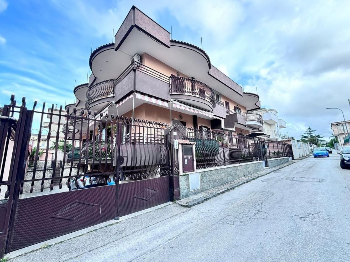 4 rooms Apartment in Casandrino, Italy No. 261128