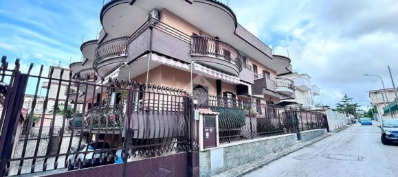 4 rooms Apartment in Casandrino, Italy No. 261128 6