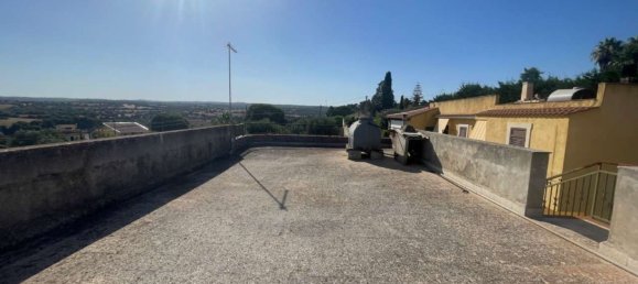 5 rooms Villa in Noto, Italy No. 283199 11