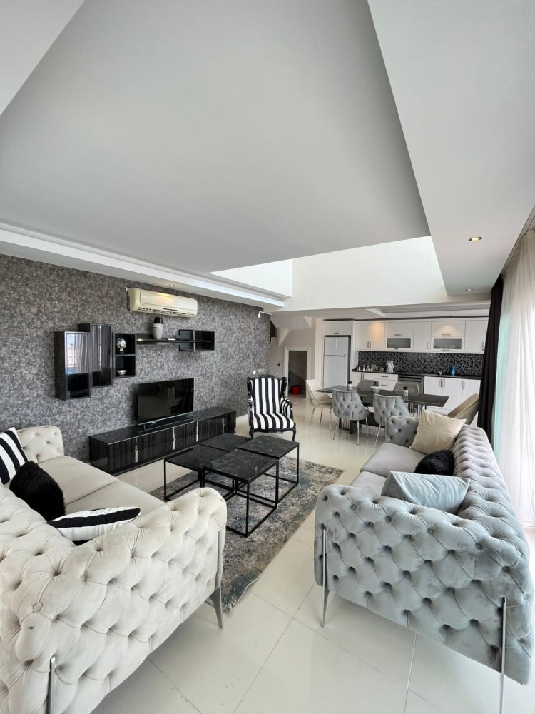 Villa de 3+1 en Kargicak, Turkey No. 17933