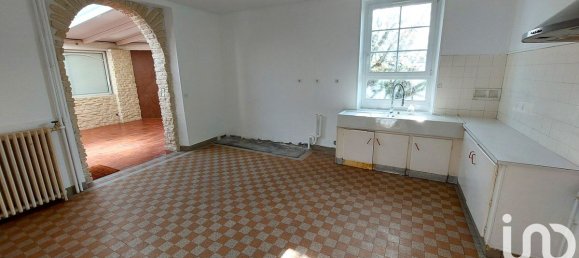 5 bedrooms House in Chateauroux, France No. 217550 3
