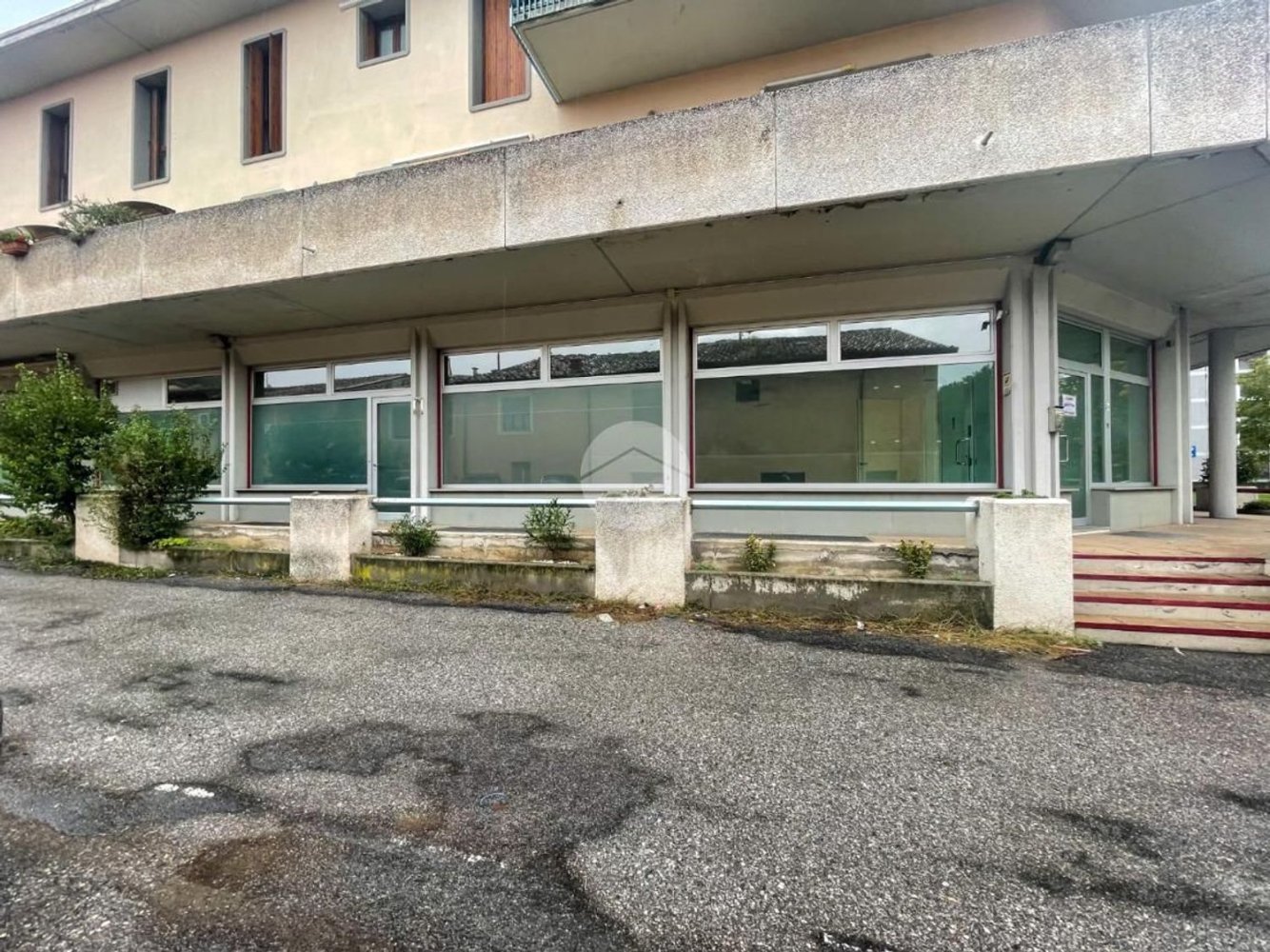 Gewerbliche Immobilie in Calcinato, Italy 125m², Nr. 392699