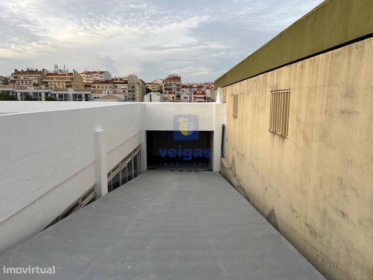 4830m² Warehouse in Loures, Portugal No. 86711