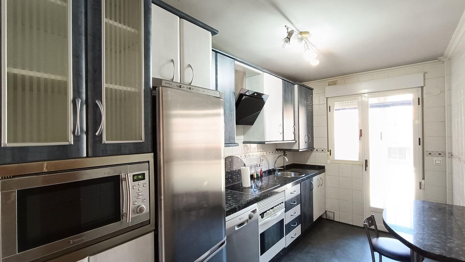 3 bedrooms Apartment in Leon, Spain No. 114566